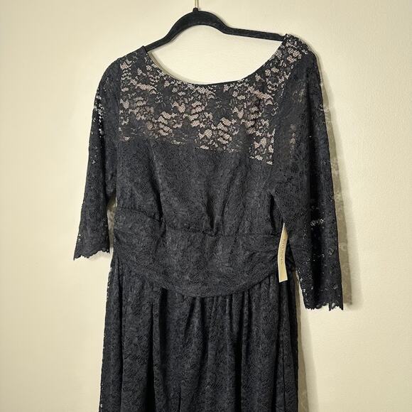 Kiyonna Luna Lace Cocktail Midi Dress - Picture 3 of 9